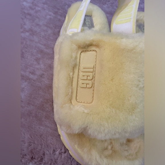 yellow UGG slides - Picture 2 of 11